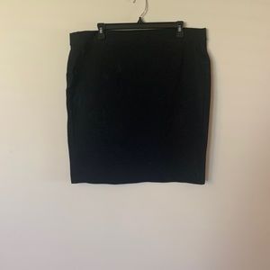 Stretchy Old Navy Black Mini/Midi Skirt - XL